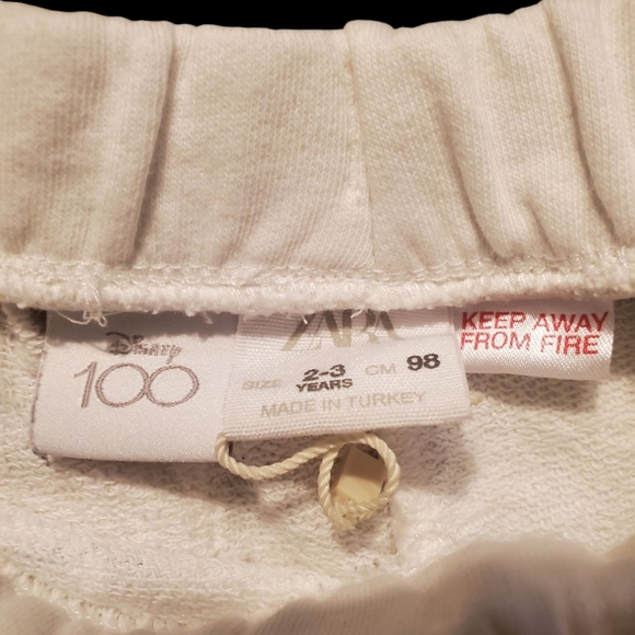 Boys Zara Donald Duck shorts, size 2-3 years - Picture 6 of 6